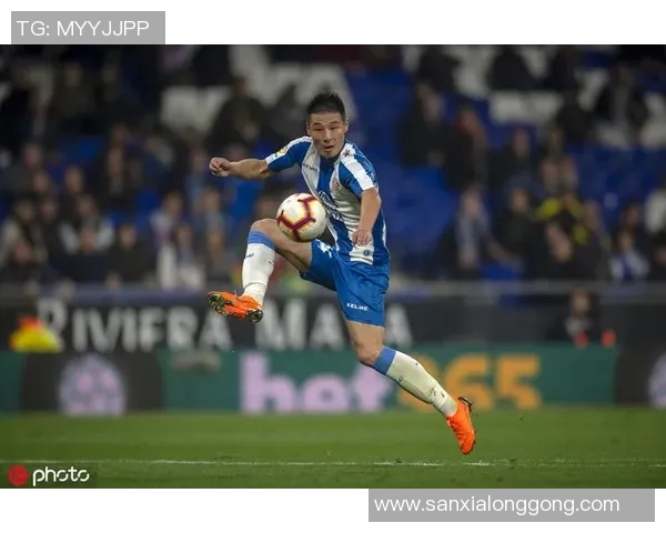 武磊在西班牙的足球旅程与梦想追逐的精彩故事